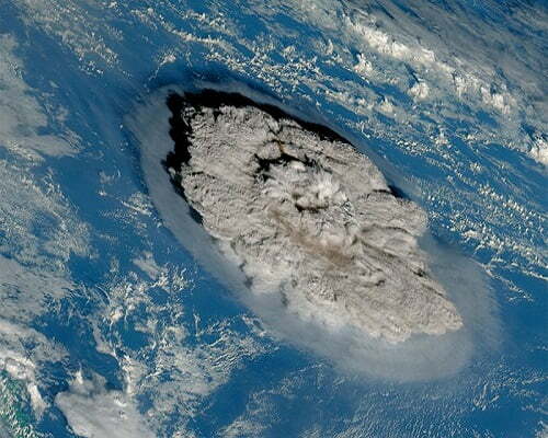 Akibat Letusan Gunung Api Tonga Lahirkan Pulau Baru di Samudra Pasifik