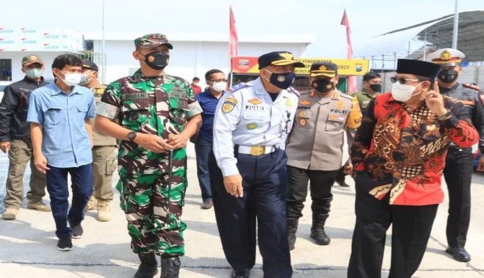 TNI-Polri Tinjau Kesiapan Pos Pengamanan Mudik Lebaran di Blitar