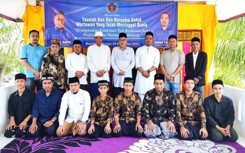 PWI Aceh Barat Kenang Wartawan yang Telah Tiada Dengan Zikir