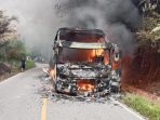 Bus Antar Lintas Sumatera Mengalami Mati Mesin Yang Mengakibatkan Terbakar Bus Antar Lintas Sumatera Mengalami Mati Mesin Yang Mengakibatkan Terbakar