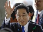 Heboh! Perdana Menteri Jepang  Dilempari Bom saat Pidato
