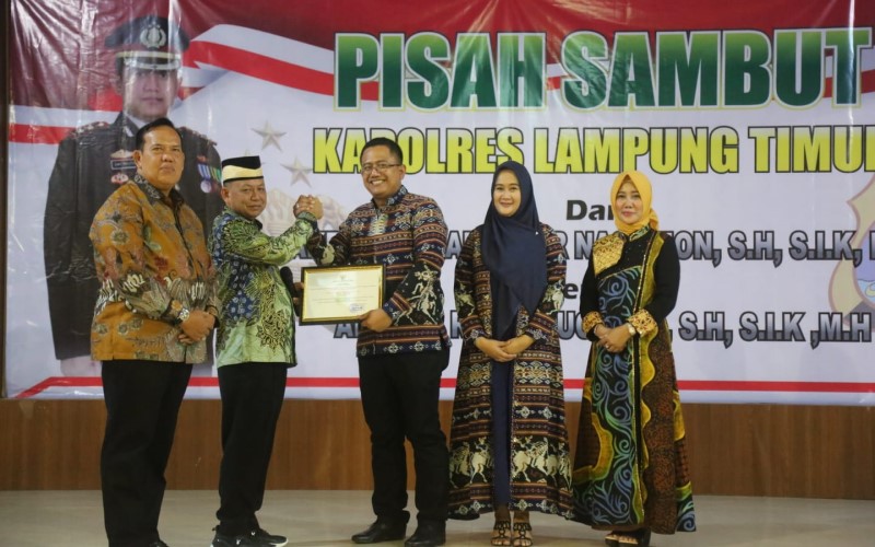 Bupati Lamtim Beri Sambutan di Acara Pisah Sambut Kapolres