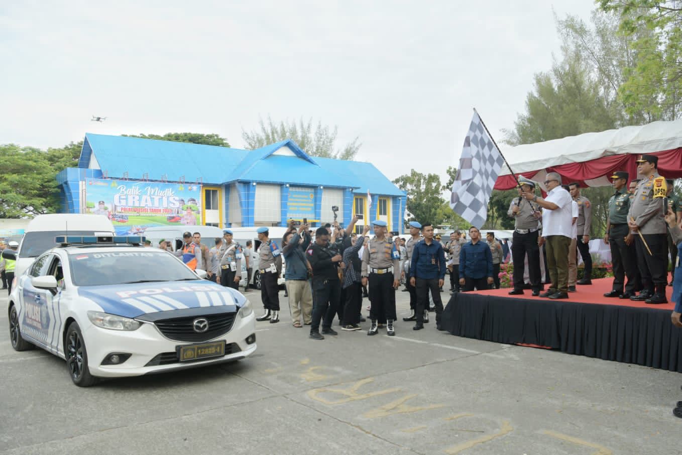 Sekda Hadiri Pelepasan Mudik Gratis Polda Aceh