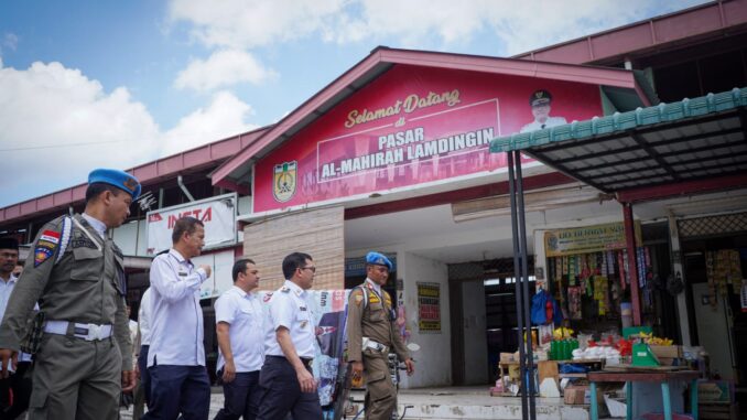 Pj Wali Kota Banda Aceh Tinjau Pasar Al Mahirah