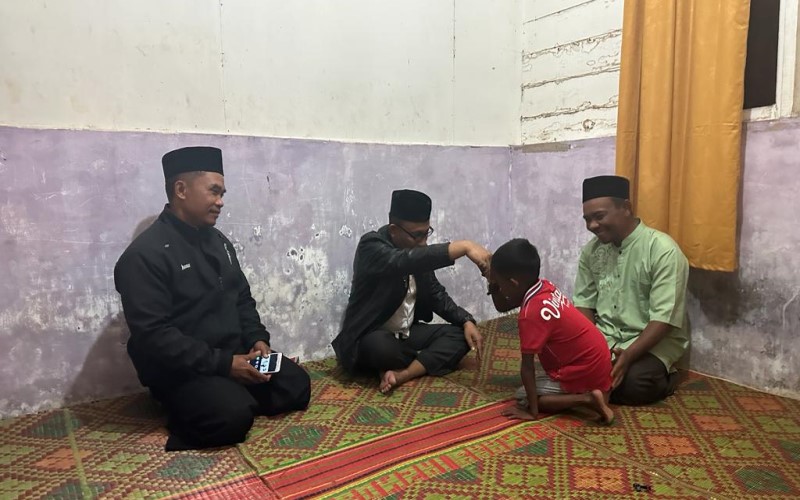 Haji Uma Tanggung Biaya Bocah Bocor Jantung di Bener Meriah