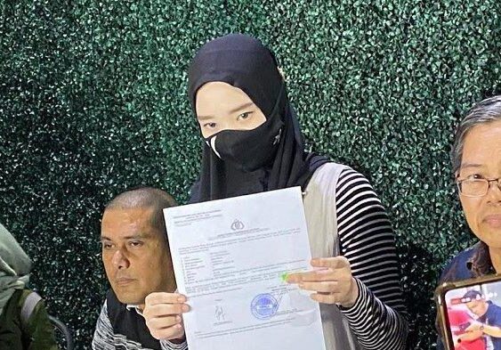 Inara Rusli Resmi Laporkan Virgoun dan Tenri Dugaan Perzinaan Inara Rusli Resmi Laporkan Virgoun dan Tenri Dugaan Perzinaan