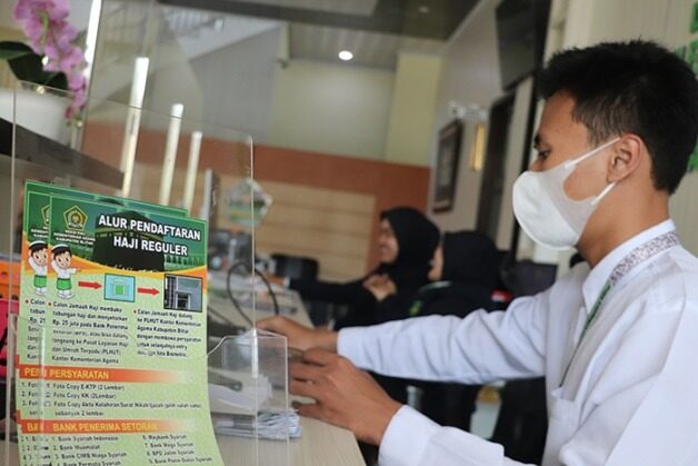 Ratusan Jemaah Haji Asal Blitar Gagal Menunaikan ke Tanah Suci Ratusan Jemaah Haji Asal Blitar Gagal Menunaikan ke Tanah Suci