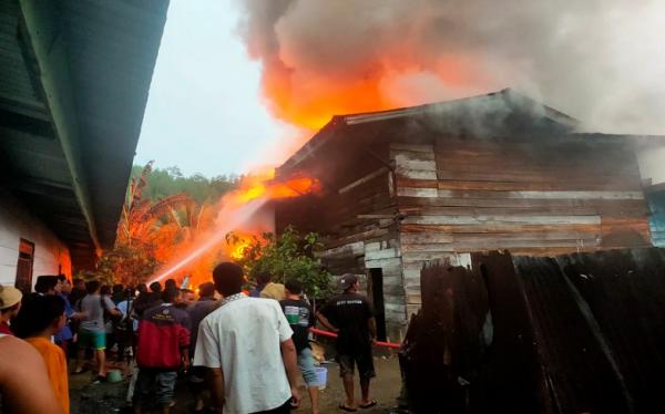 Sepuluh Rumah di Gayo Lues Aceh Ludes Terbakar