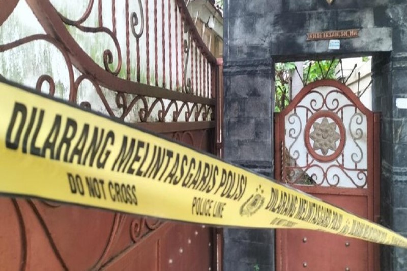 Rumah Penampungan 24 Korban TPPO di Lampung Dipasang Police Line Rumah Penampungan 24 Korban TPPO di Lampung