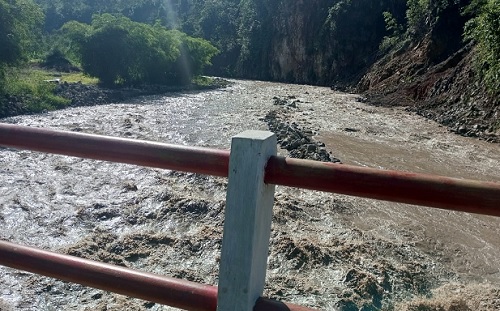 Warga Tanjung Sakti Hanyut di Sungai Selangis Gumay Ulu