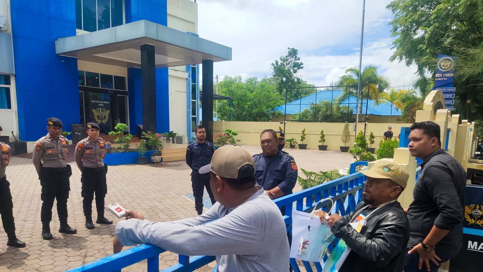 Bea Cukai Langsa Diduga Kuat "Kong Kalikong" dan Selalu Lepas Tersangka OTT Rokok Ilegal