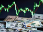 Dolar AS Tertinggi Dalam Dua Bulan Jelang Pidato Powell Dolar AS Tertinggi Dalam Dua Bulan Jelang Pidato Powell
