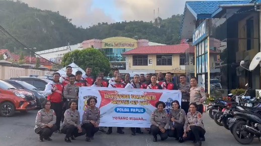 Irwasda Polda Papua Lepas Kontingen Bola Voli Kapolri Cup 2023 Irwasda Polda Papua Lepas Kontingen Bola Voli Kapolri Cup 2023