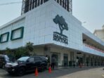 Jenazah Komnas PA Arist Merdeka Sirait Tiba di Rumah Duka