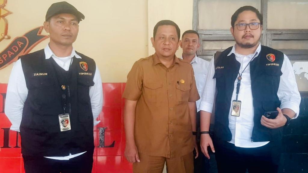 Polisi Tangkap Kadis PUPR Banda Aceh M Yasir Terkait Kasus Korupsi Polisi Tangkap Kadis PUPR Banda Aceh M Yasir Terkait Kasus Korupsi