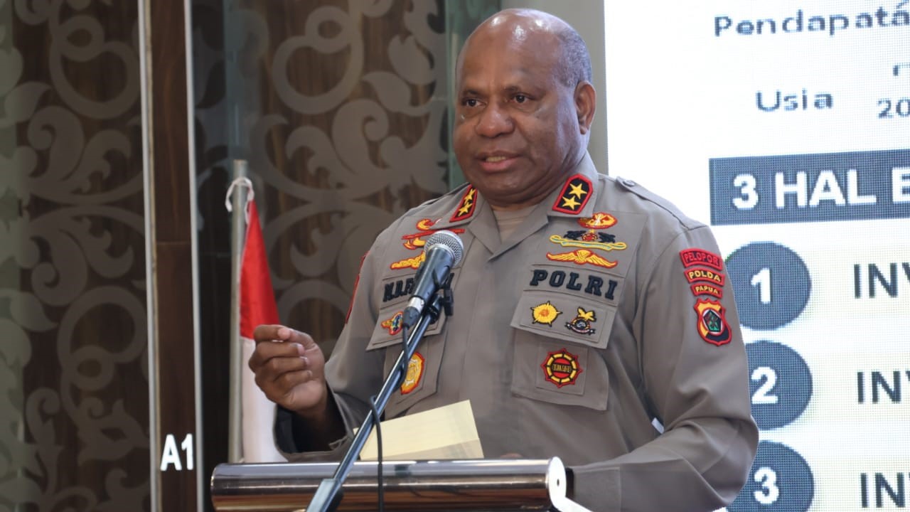 Kapolda Papua Buka Pelatihan Keterampilan Pegawai Negeri Pada Polri Kapolda Papua Buka Pelatihan Keterampilan Pegawai Negeri Pada Polri