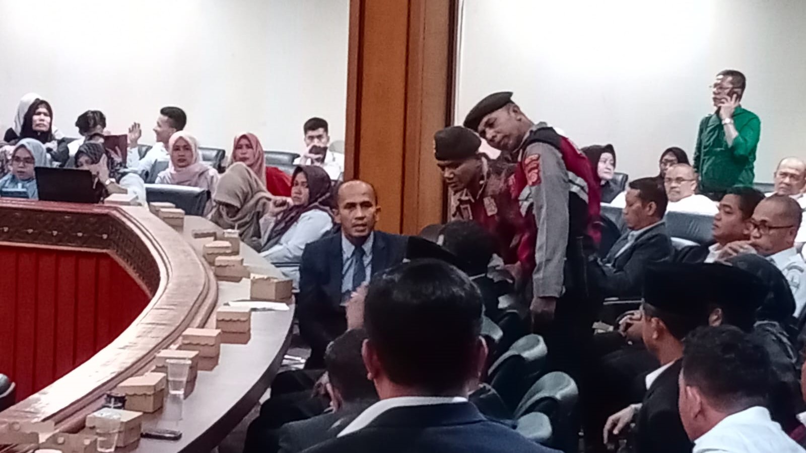 Muhammad MTA Diusir Dari Rapat Paripurna DPR Aceh