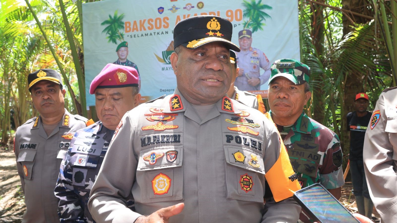 Kapolda Papua dan Pemda Yahukimo Bekerjasama Salurkan Bantuan Bencana Kelaparan Kapolda Papua dan Pemda Yahukimo Bekerjasama Salurkan Bantuan Bencana Kelaparan