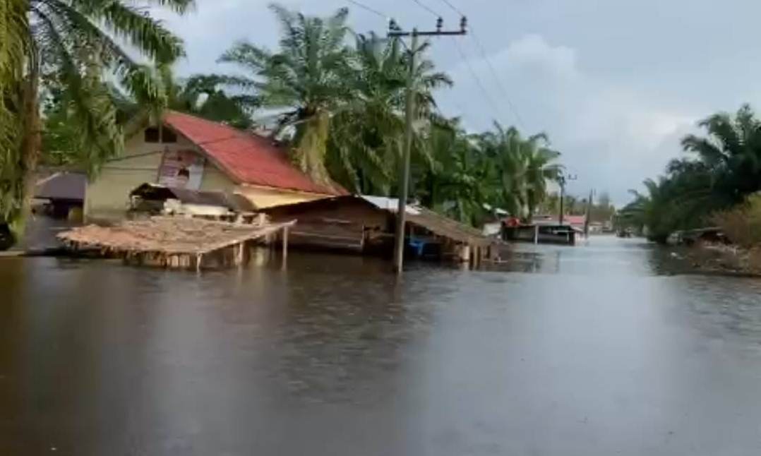 Banjir Aceh Selatan Tak Kunjung Membaik, Warga Cot Bayu Kekurangan Stok Makanan
