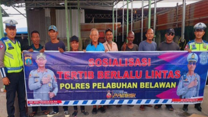 Satlantas Polres Pelabuhan Belawan Gandeng Masyarakat Gabion Menjadi Pelopor Tertib Berlalu-lintas Satlantas Polres Pelabuhan Belawan Gandeng Masyarakat Gabion Menjadi Pelopor Tertib Berlalu-lintas