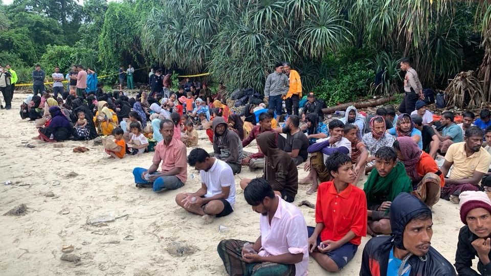 Ratusan Etnis Rohingya Kembali Mendarat Di Sabang