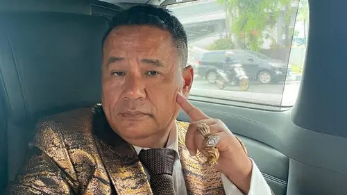 Hotman Paris: Terbitkan Perpu Atau Pakai Pasal 101