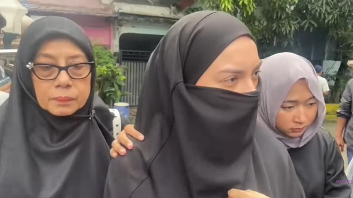 Irish Bella Ungkap Banyak kenangan Dengan Ayah Ammar Zoni, Ini Keinginan Sang Mertua