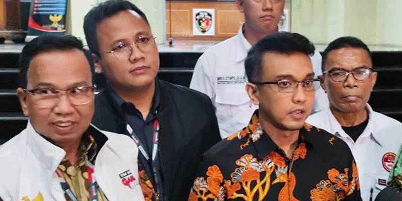 saat Aiman Witjaksono diperiksa kasus tudingan