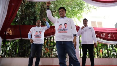 PDIP Kampanye Bagi-bagi Telur Gratis, Kubu Prabowo-Gibran Balas Begini PDIP Kampanye Bagi-bagi Telur Gratis, Kubu Prabowo-Gibran Balas Begini