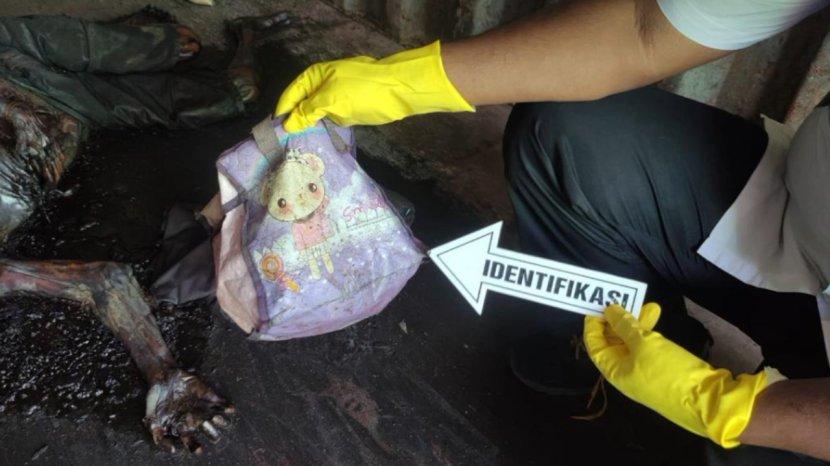 Geger! Penemuan Mayat Wanita Di Dalam Peti Kemas Di Pelabuhan Tanjung Priok