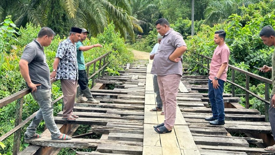 Sebelum Menelan Korban, Pang Ucok Minta Pemerintah Segera Perbaiki Jembatan Desa Buket Bata Aceh Timur