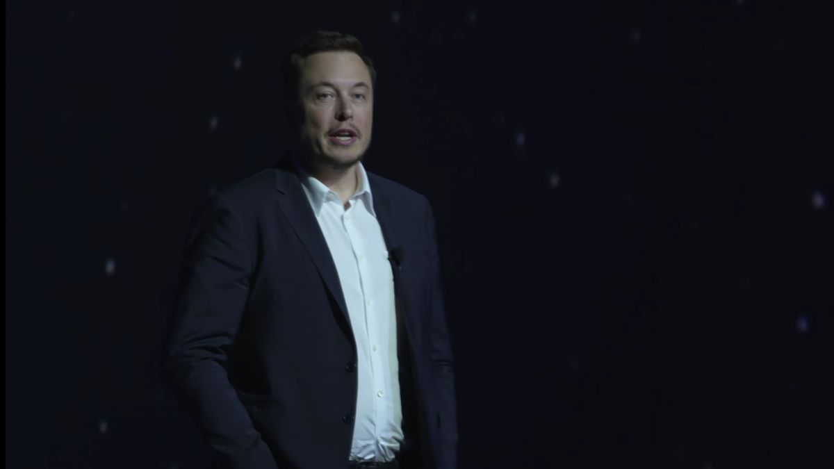Elon Musk Nilai PLTS Dapat Jadi Solusi Krisis Ketersediaan Air Global