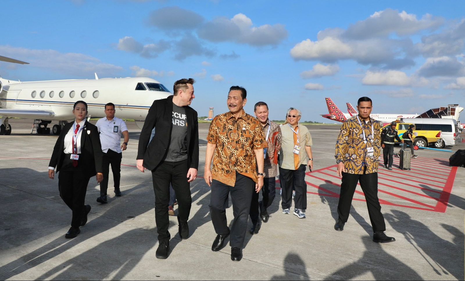 Elon Musk Tiba di Indonesia untuk Resmikan Starlink