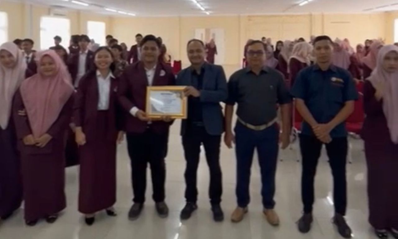 Fachrul Razi Kembangkan Aplikasi Digital Untuk Mahasiswa Politeknik Kutaraja Banda Aceh Fachrul Razi Kembangkan Aplikasi Digital Untuk Mahasiswa Politeknik Kutaraja Banda Aceh