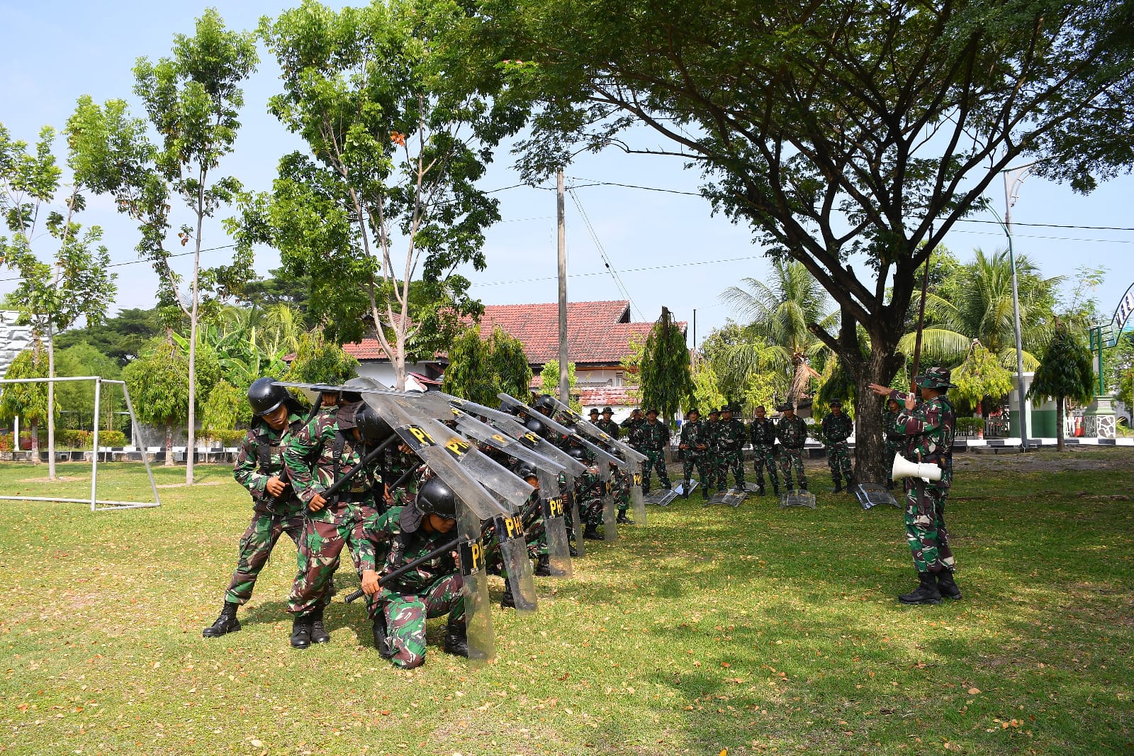 Dalam Rangka Penyiapan Satuan Perbantuan, Kodim 0111/Bireuen Laksanakan Latihan PHH