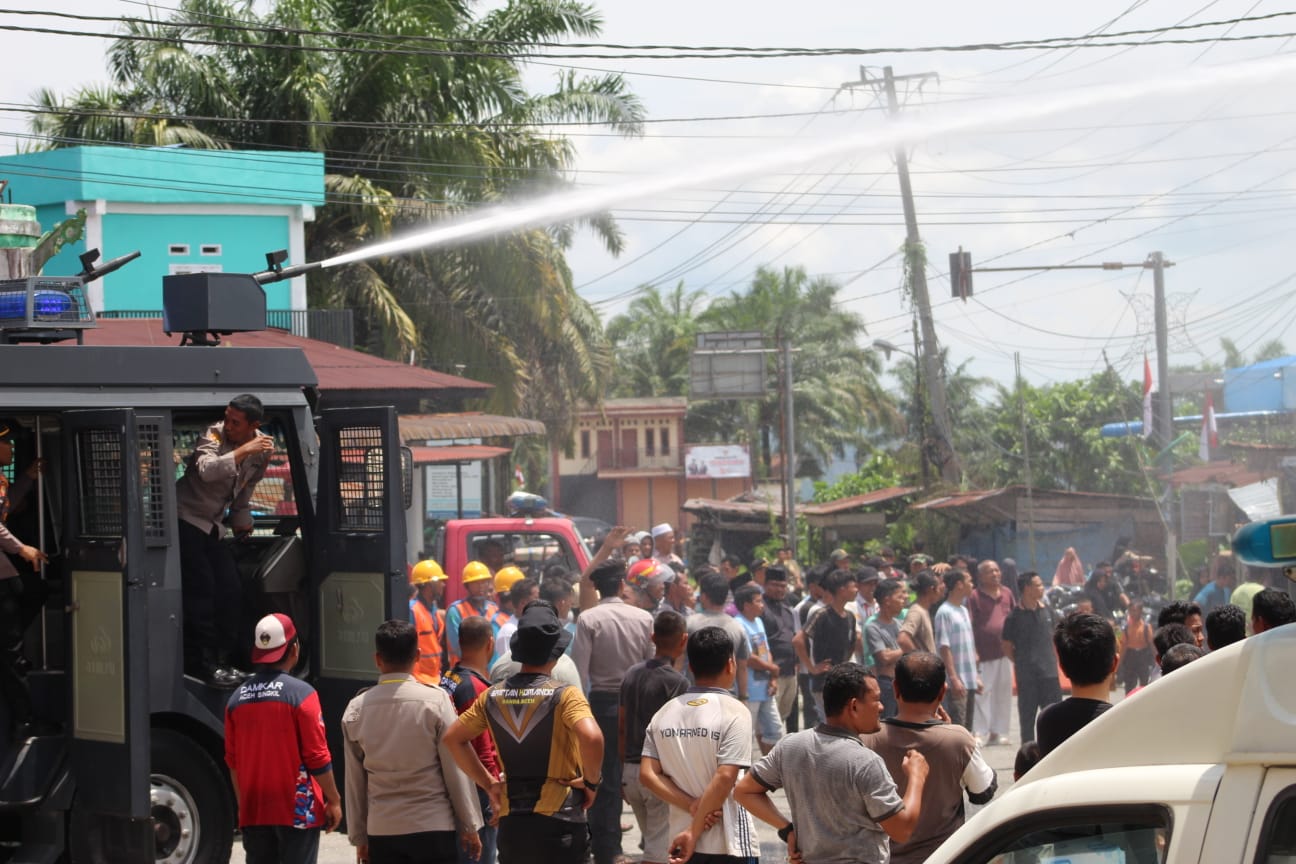 Empat Rumah Warga Lipat Kajang Hangus Terbakar Dilahap Api, Polisi Kerahkan AWC