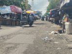 Jalan Pasar Ikan Langsa Rusak Parah, Pengendara Kesulitan