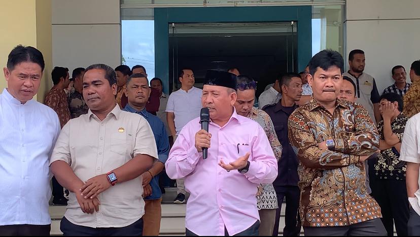 Demo Mahasiswa IAIN Langsa, Wakil Rektor Kemahasiswaan: Kita Audiensi Di Hari Senin Demo Mahasiswa IAIN Langsa, Wakil Rektor Kemahasiswaan: Kita Audiensi Di Hari Senin