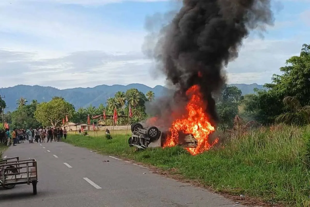 Usai Diamuk Massa, Polisi Amankan Tiga Terduga Pencuri Sepmor Usai Diamuk Massa, Polisi Amankan Tiga Terduga Pencuri Sepmor