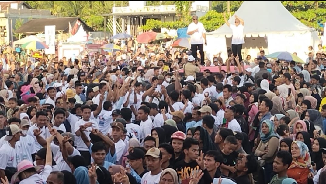 Kampanye Akbar Calon Bupati Dan Wakil Bupati Aceh Singkil Dulmusrid-Al Hidayat Masa Tumpah Ruah Kampanye Akbar Calon Bupati Dan Wakil Bupati Aceh Singkil Dulmusrid-Al Hidayat Masa Tumpah Ruah