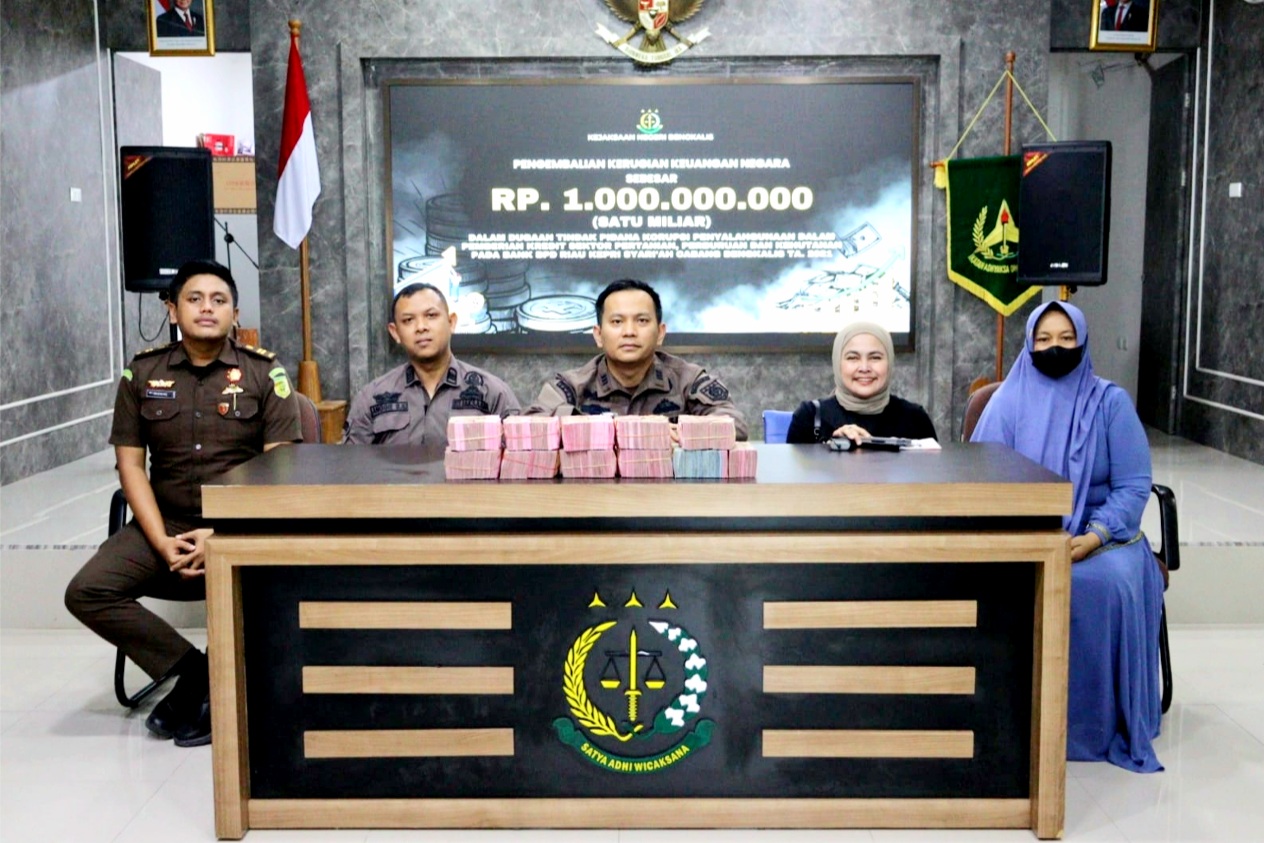 Tersangka Korupsi BRK Syariah Kembalikan Uang Rp 1 M Ke Kejari
