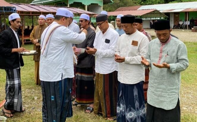 Alumni Mudi Mesra Samalanga Aceh Selatan Resmi Dilantik Alumni Mudi Mesra Samalanga Aceh Selatan Resmi Dilantik