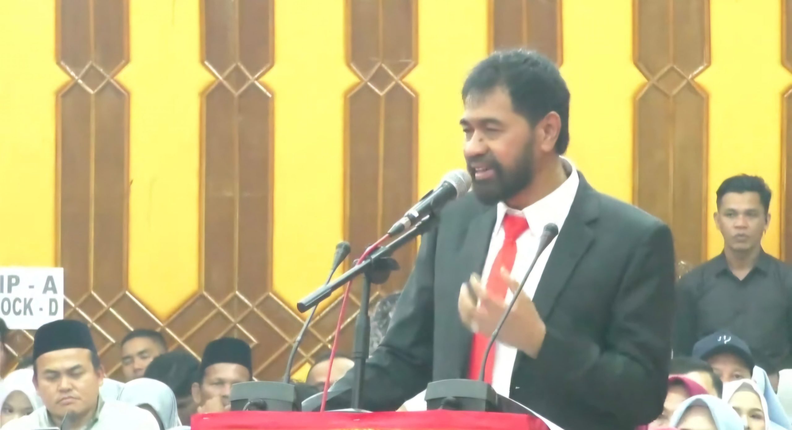 Mualem Komit Wujudkan Izin Pertambangan Rakyat Di Aceh Selatan