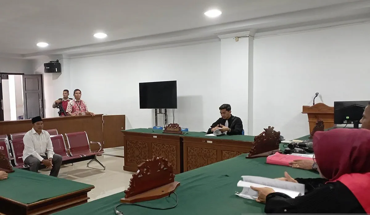 Kades Bukit Panjou Aceh Timur Dituntut Enam Tahun Penjara