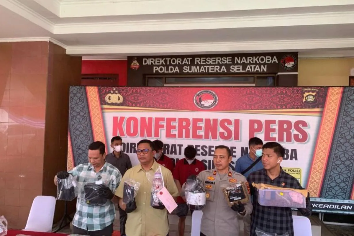 Polda Sumsel Tangkap Dua Produsen Narkoba Sinte Di Palembang