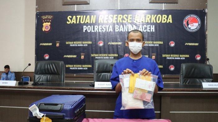 Petugas Bandara SIM Gagalkan Penyelundupan Satu Kg Sabu, Pria Aceh Timur Rayakan Lebaran Dipenjara Petugas Bandara SIM Gagalkan Penyelundupan Satu Kg Sabu, Pria Aceh Timur Rayakan Lebaran Dipenjara