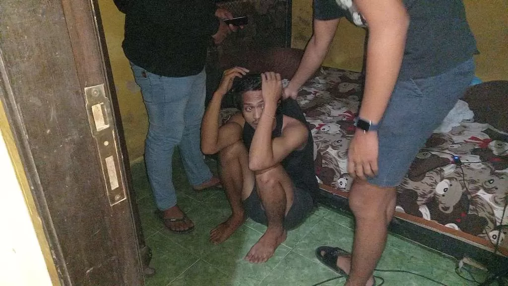 Polresta Mataram Tangkap Bapak Dan Anak Pengedar Sabu Polresta Mataram Tangkap Bapak Dan Anak Pengedar Sabu