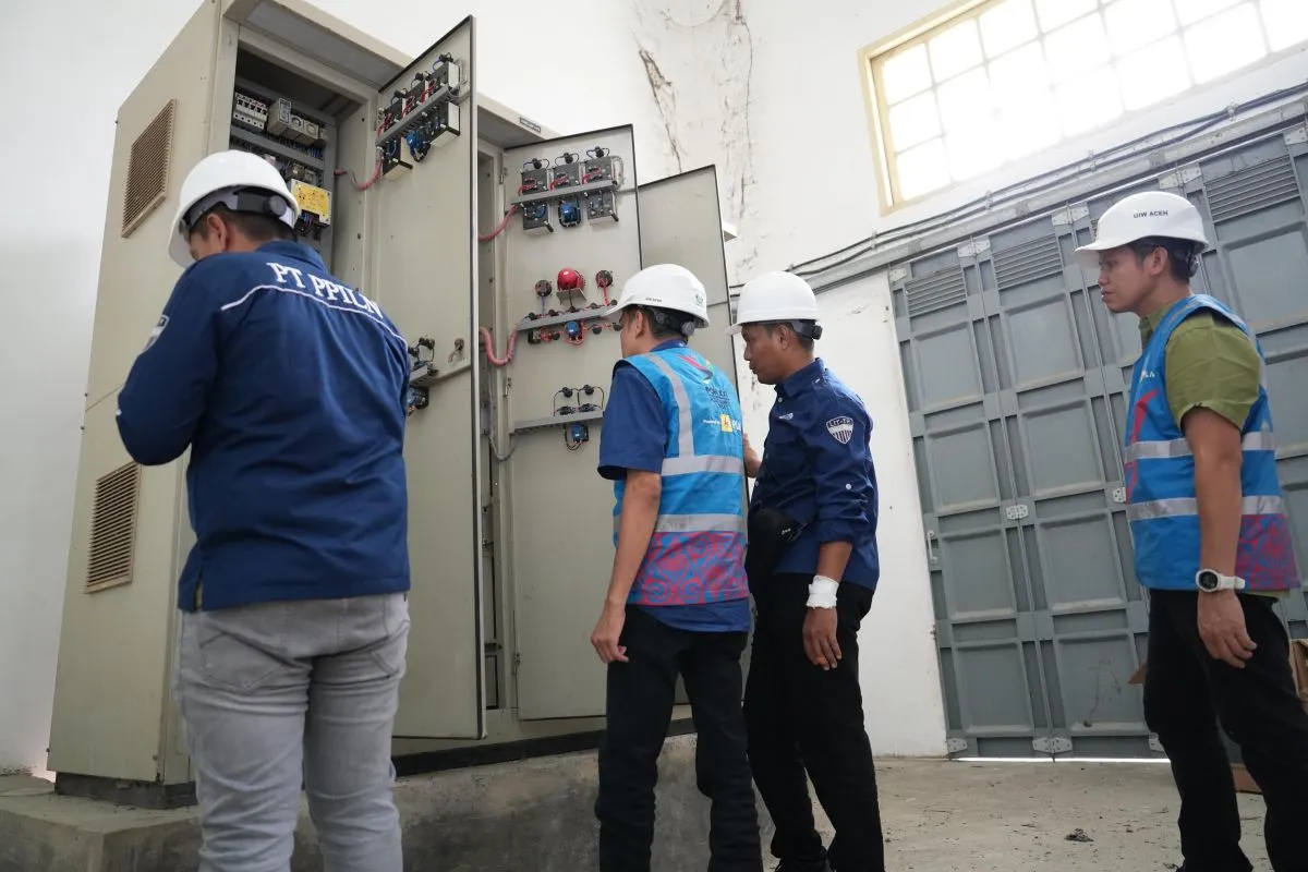PT PLN Bersama Kodam IM Cek Instalasi Listrik Milik Pemda Dan Asrama TNI PT PLN Bersama Kodam IM Cek Instalasi Listrik Milik Pemda Dan Asrama TNI