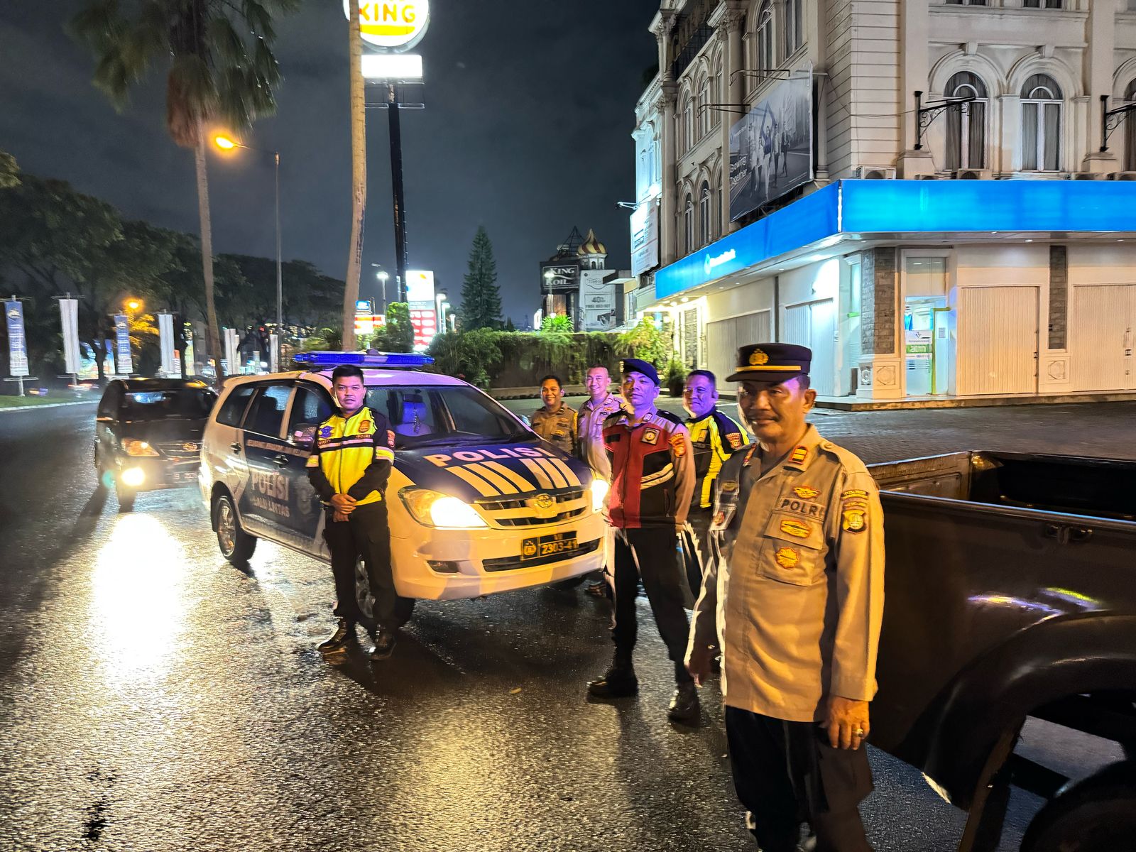 Polsek Kelapa Dua Gelar Patroli Cipkon, Antisipasi Kejahatan Jalanan Dan Rumah Kosong Polsek Kelapa Dua Gelar Patroli Cipkon, Antisipasi Kejahatan Jalanan Dan Rumah Kosong