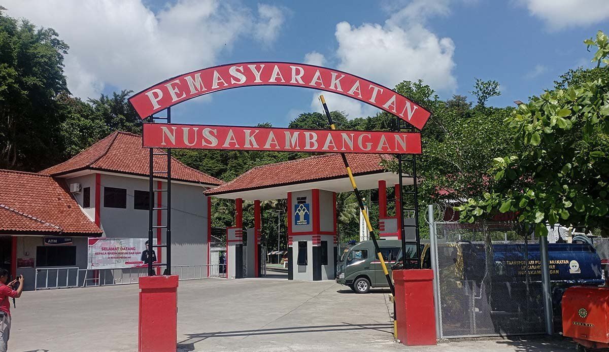 Mengganggu Keamanan, 612 Narapidana Dipindahkan Ke Lapas Nusakambangan